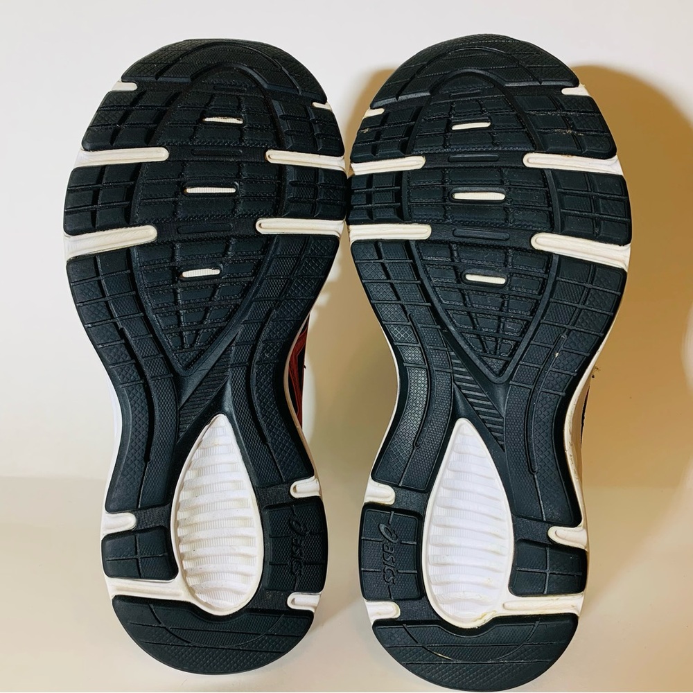 ASICS - Picture 9 of 9